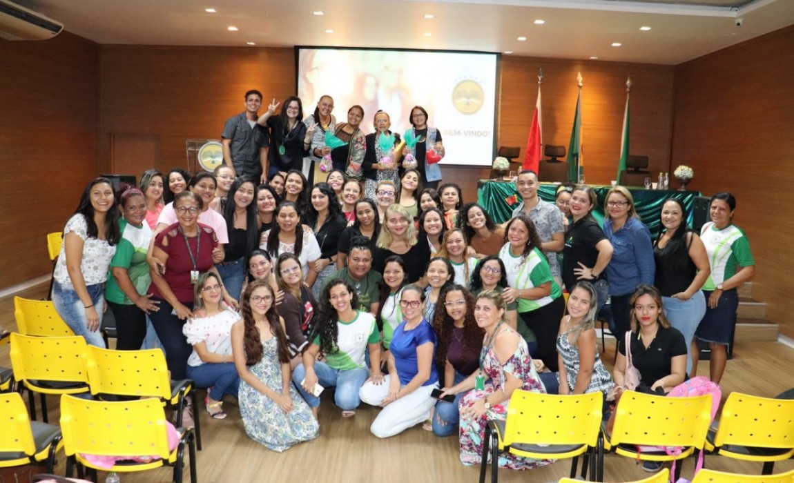 Mulheres que Inspiram, promovido pelo curso de Serviço Social, começou ontem dia 10, na Esamaz