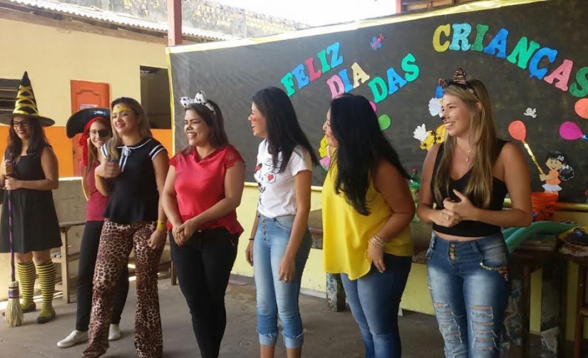 Alunos de Fisioterapia comemoram Dia das CrianÃ§as em escola de Ananindeua