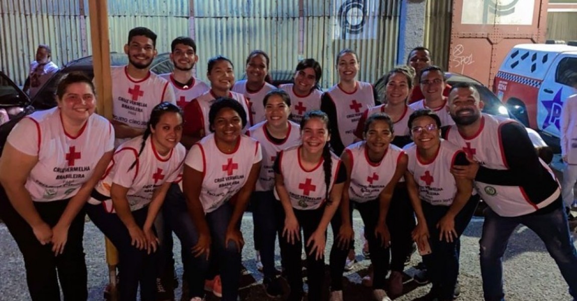 Acadêmicos de Enfermagem da Uniesamaz são voluntários da Cruz Vermelha no Círio de Nazaré 2023