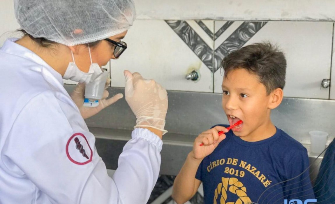 Acadêmicos de Odontologia realizam ação social para crianças no bairro da Terra  Firme, em Belém