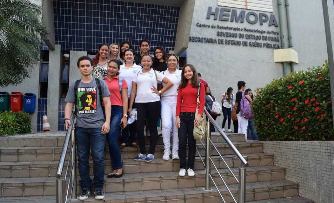 Alunos de Biomedicina da Esamaz participam do projeto “Biomedicina Solidária” no Hemopa