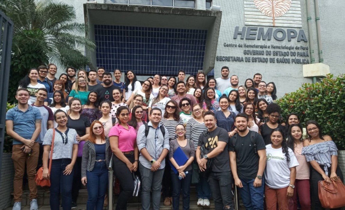 Alunos de Biomedicina participam de programação solidária na Fundação Hemopa, em Belém