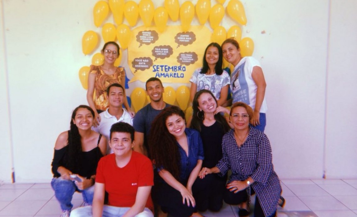 Alunos de Fisioterapia promovem ação do setembro amarelo em bairro de Ananindeua
