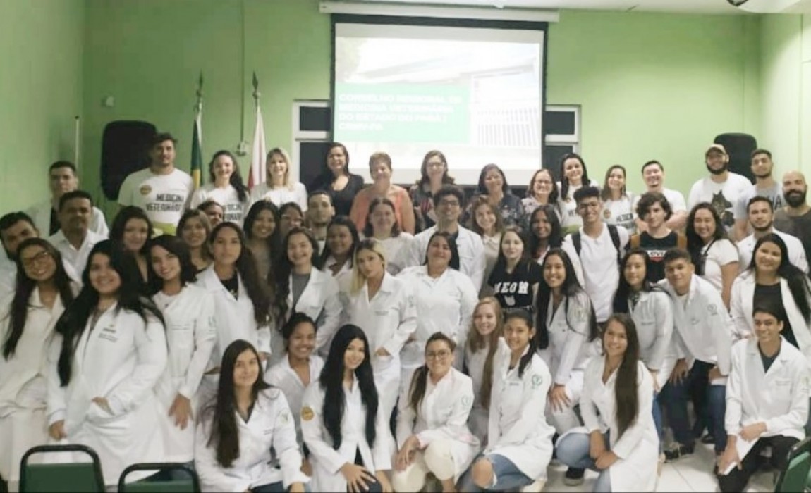 CRMV/PA recebe acadêmicos do curso de Medicina Veterinária da Esamaz