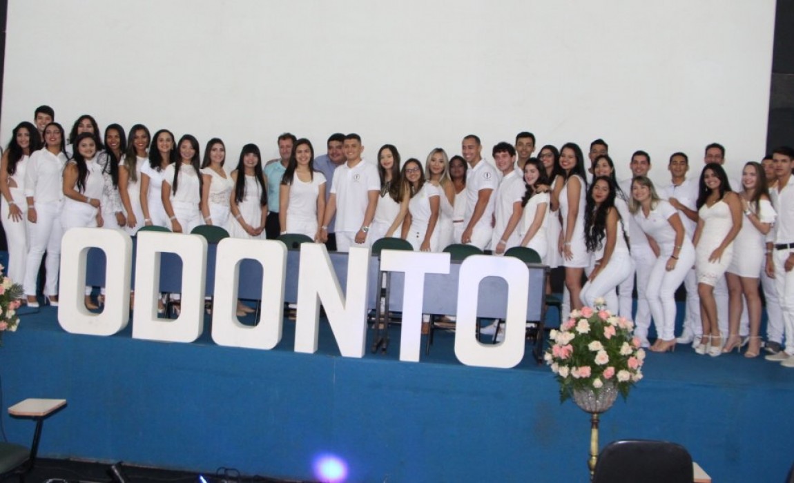 Curso de Odontologia realiza Cerimônia do Jaleco na Esamaz São Pedro