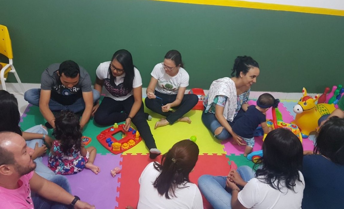 Projeto Brincarte reúne pais e filhos em atividades lúdicas na Esamaz