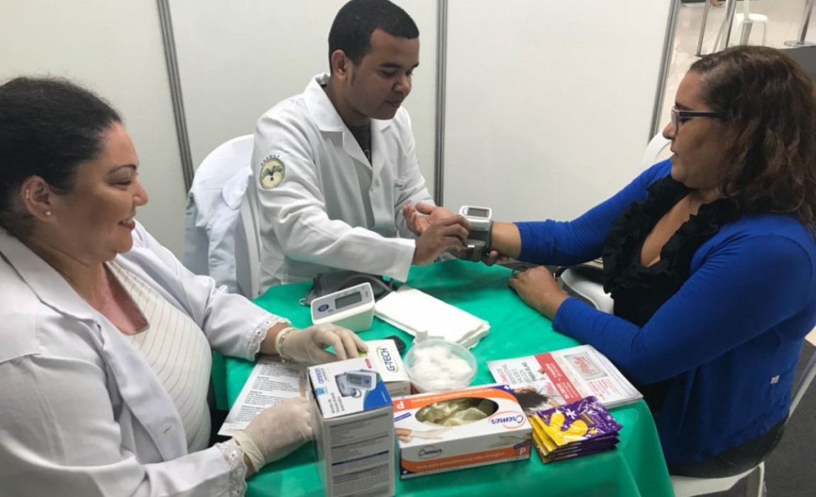 Projeto de Extensão Farmácia Esamaz em Ação atende mais de 3 mil pessoas em Belém