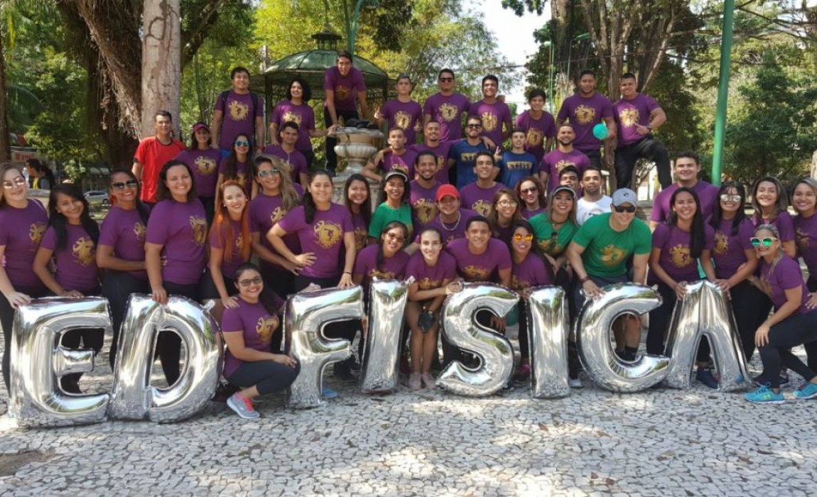 Semana Acadêmica de Educação Física termina com aulão na Praça Batista Campos